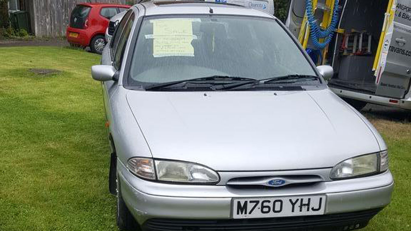 Ford Mondeo: £300