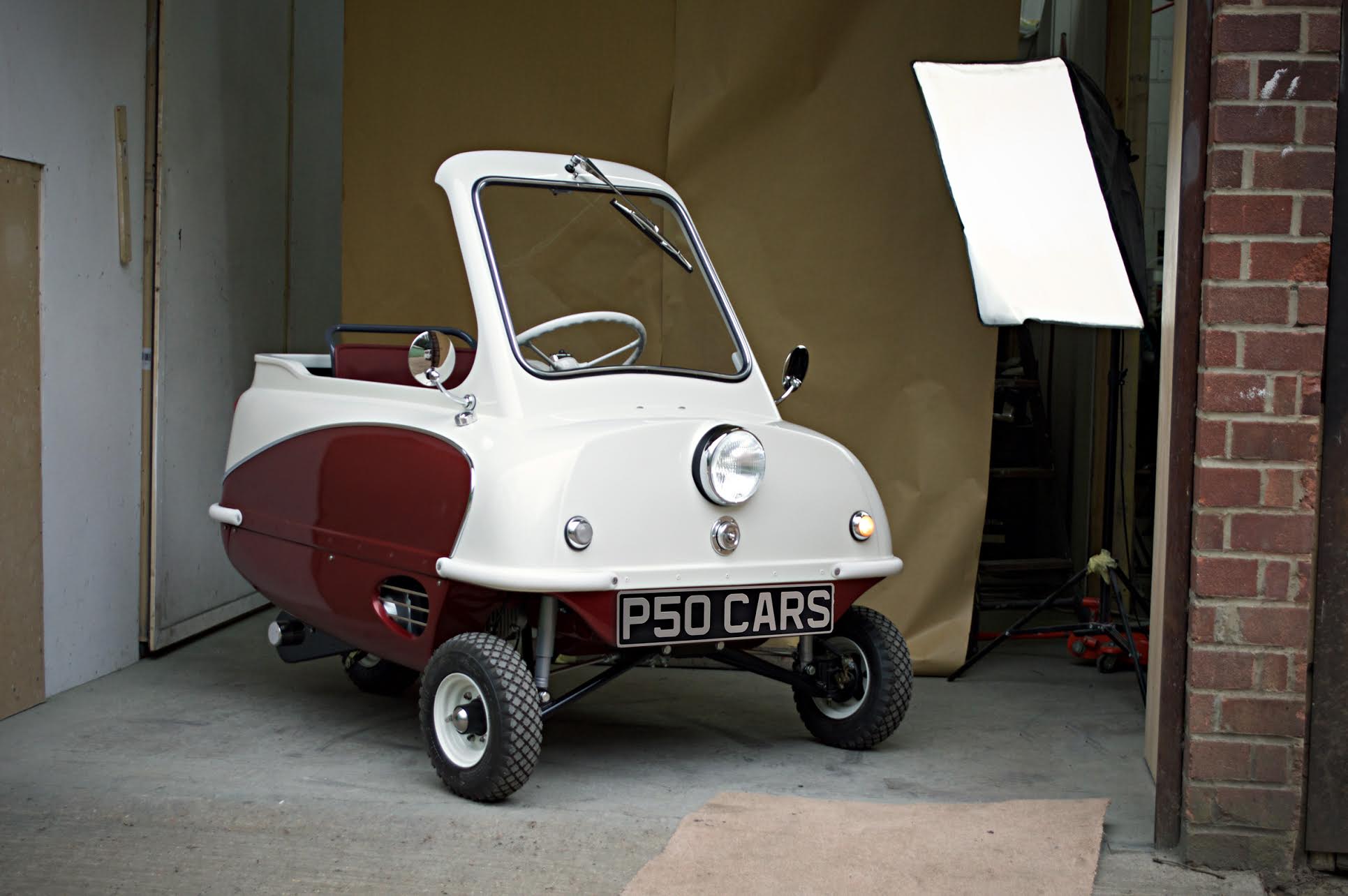 solnedgang foretrækkes modstå Peel P50: driving the world's smallest car