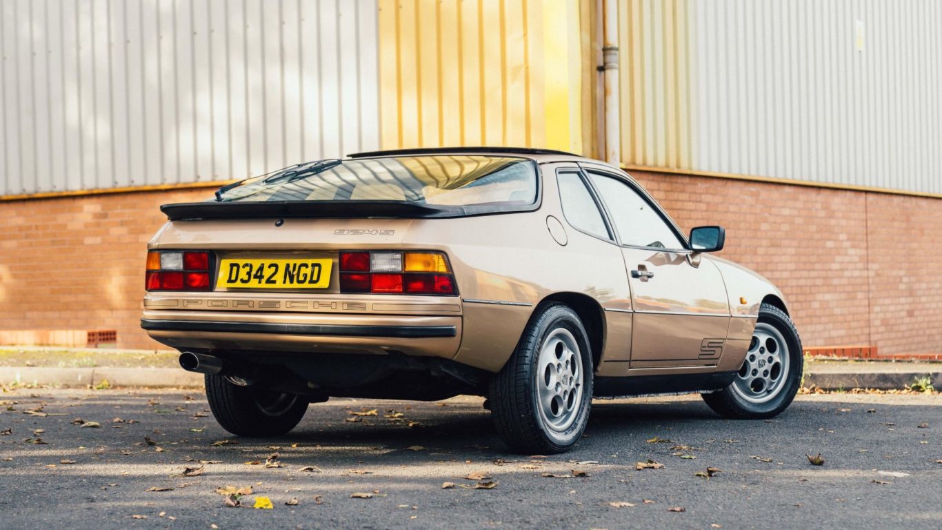 PORSCHE 924 S 1986 GRIS METALLISE