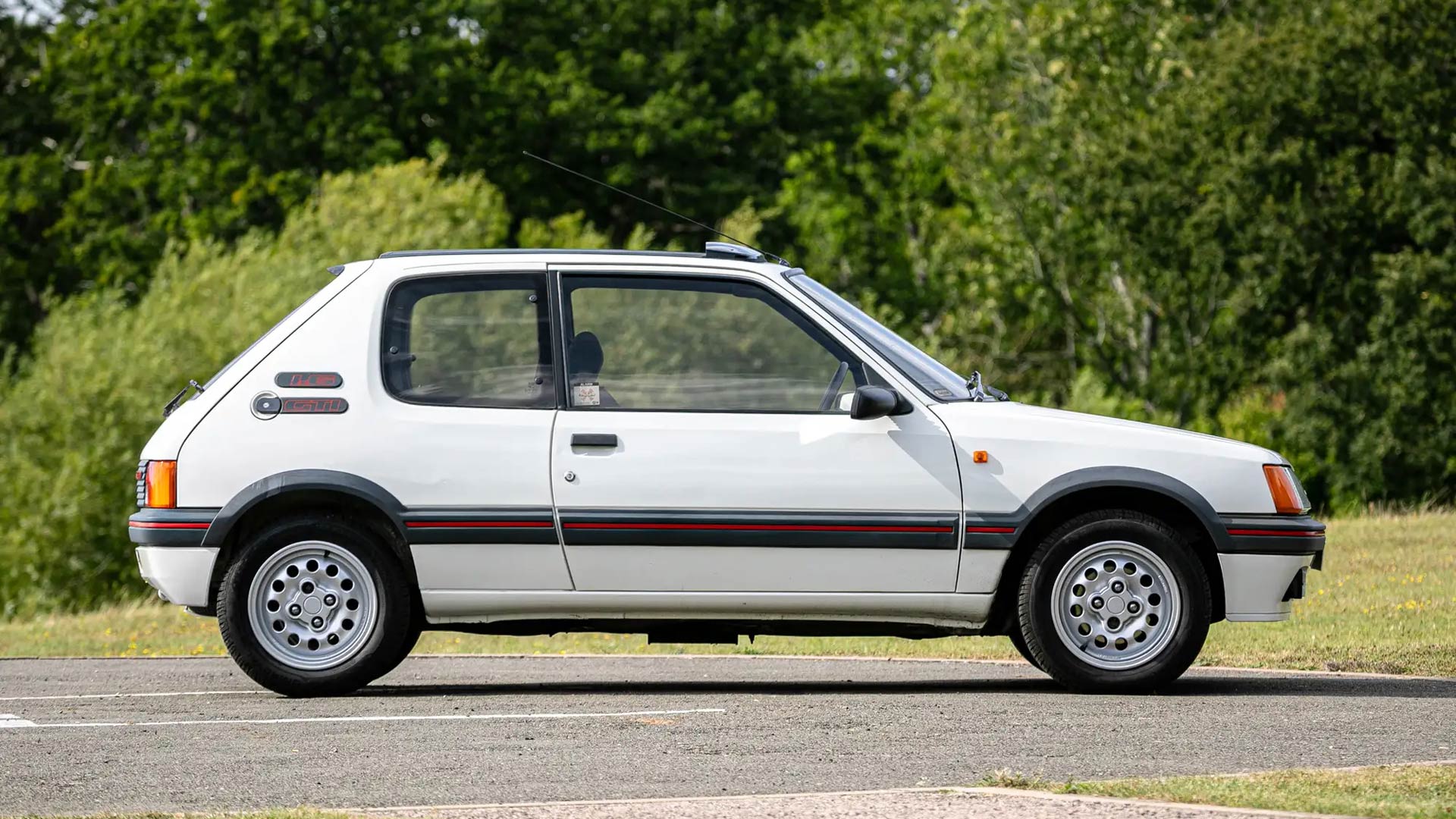 Peugeot 205 Specialist Uk