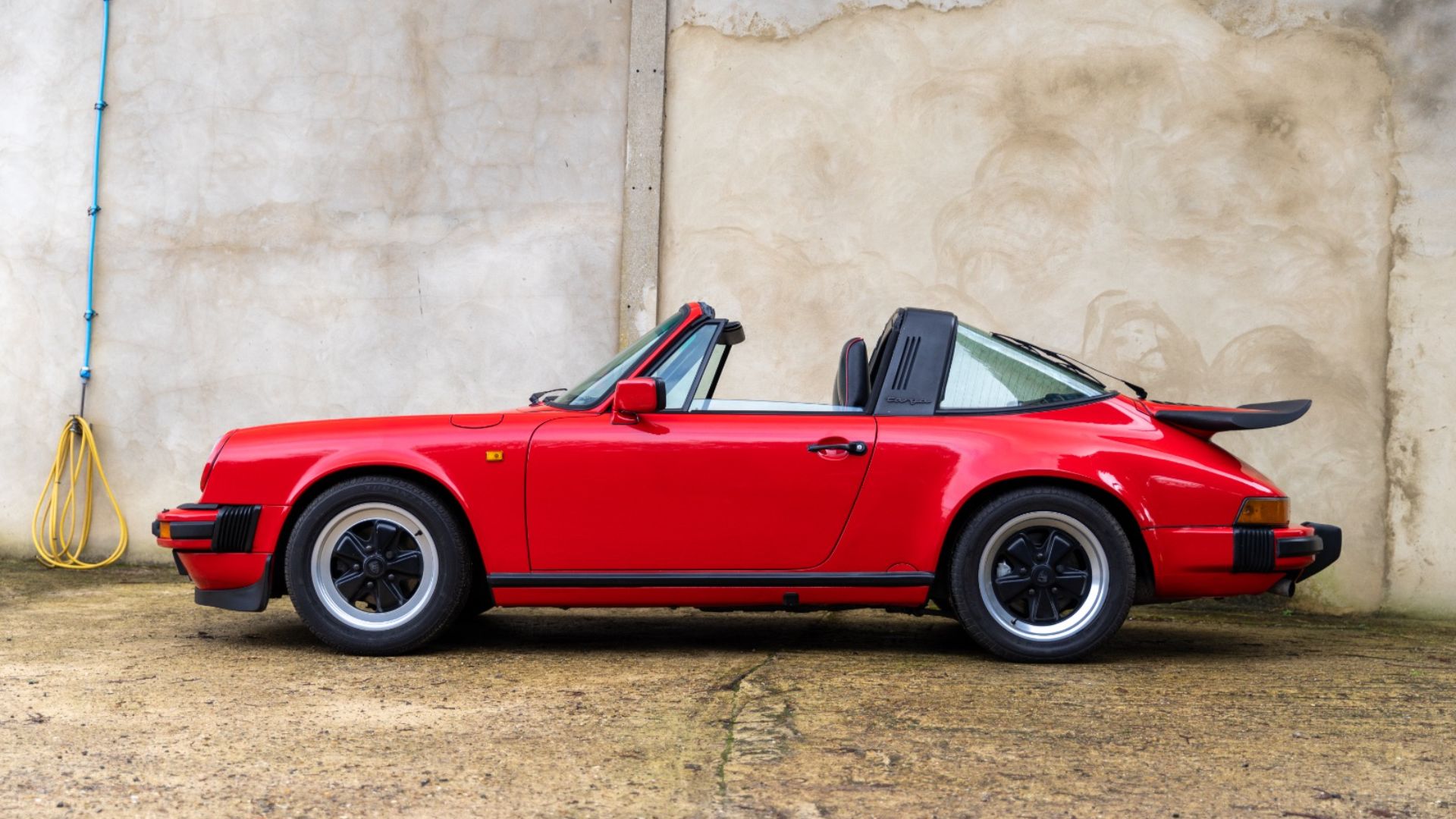 Porsche 911 Carrera 3.2 Targa